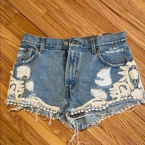 Levi’s embroidered jean shorts